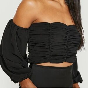 NWOT Boohoo Black Ruched Volume Puff-sleeve Crop Top Size US 4